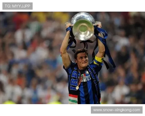 足球球星受伤后的康复治疗与职业生涯影响分析