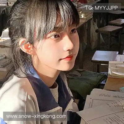 龙含雅